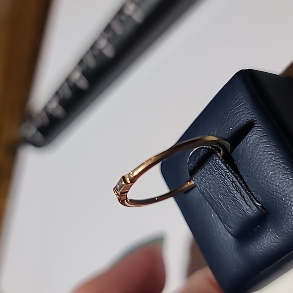 14KT yellow gold and diamond ring - Picture 4 of 7